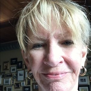 Meet your Posher, Gayle